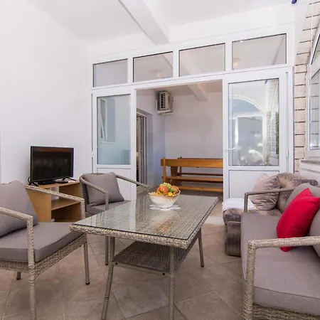 Apartmani Mlacic Donji Okrug  Exterior foto
