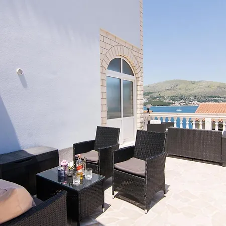 Apartmani Mlacic Donji Okrug  Exterior foto